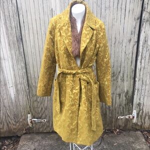 Gorgeous Yellow Patterned Faux Fur Collar Trench